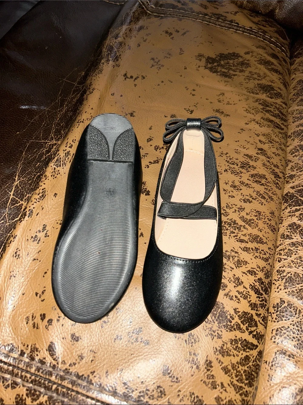 Black Ballet Flat with Bow - Women's Classic Mary Jane